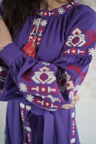 фіолетова вишиванка
