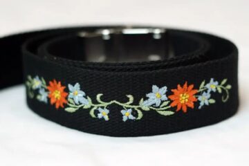 Вышивка на ремнях и лентах