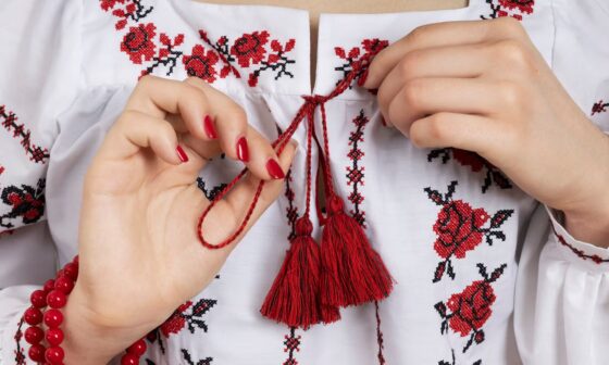 квітковий орнамент, квіти на вишиванці що означають