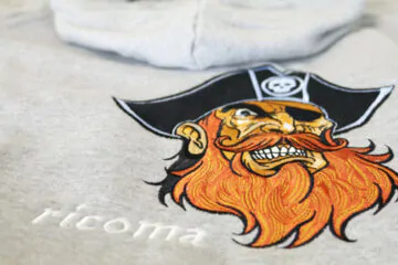 Вышивка на готовой одежде